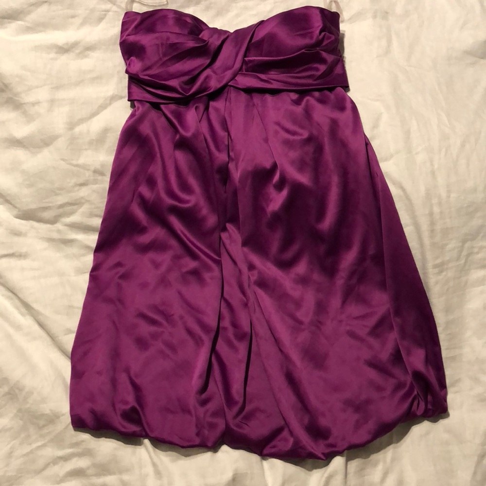 🛍 Strapless purple dress